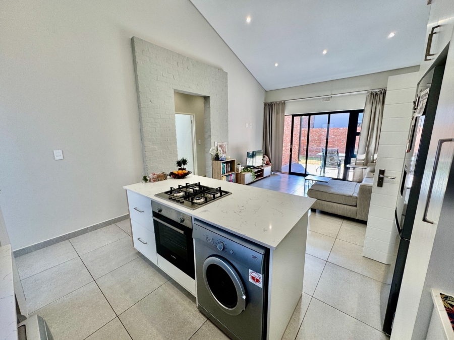 2 Bedroom Property for Sale in Van Der Hoff Park North West